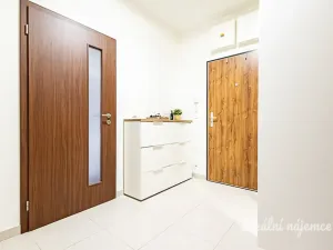 Pronájem bytu 2+kk, Praha - Hloubětín, Granitova, 53 m2