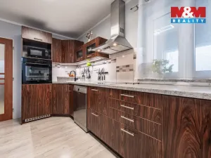 Prodej rodinného domu, Radonice, Růžičkova, 182 m2