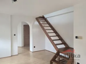 Pronájem bytu 3+1, Opava - Předměstí, třída Spojenců, 80 m2