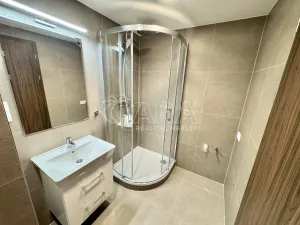 Pronájem bytu 1+kk, Praha - Hloubětín, Poděbradská, 32 m2