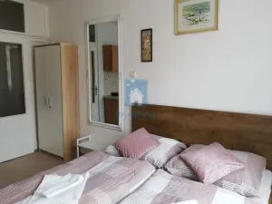 Pronájem pokoje, Mariánské Lázně, Kubelíkova, 24 m2