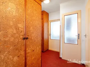 Pronájem bytu 2+1, Praha - Kobylisy, Čumpelíkova, 57 m2