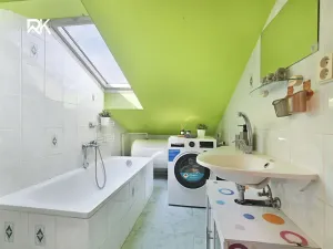 Prodej rodinného domu, Nová Ves I, Legerovo nám., 470 m2