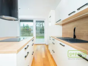 Prodej rodinného domu, Mníšek pod Brdy, U Kolejí, 200 m2