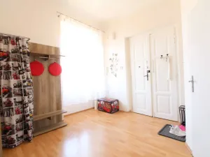 Pronájem bytu 2+kk, Praha - Karlín, Vítkova, 72 m2