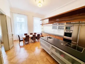 Pronájem bytu 3+1, Praha - Nové Město, Jungmannovo náměstí, 129 m2