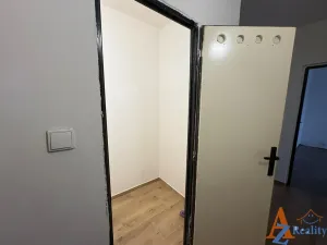 Pronájem bytu 2+1, Chomutov, Dřínovská, 59 m2