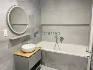 Pronájem bytu 2+kk, Praha, Ramonova, 67 m2