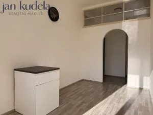 Pronájem bytu 2+1, Brno, Čápkova, 72 m2