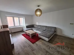 Pronájem bytu 2+1, Opava - Předměstí, náměstí Svaté Hedviky, 51 m2