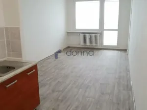 Pronájem bytu 2+kk, Praha, Kozmíkova, 52 m2