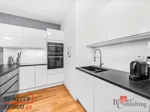 Prodej bytu 3+kk, Praha - Holešovice, Varhulíkové, 78 m2