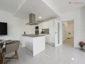 Prodej bytu 3+kk, Praha - Zbraslav, Na Baních, 78 m2