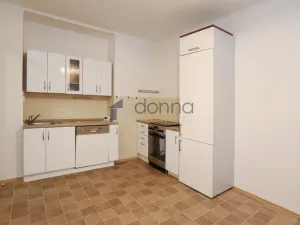 Pronájem bytu 2+1, Praha, Na Farkáně III, 70 m2