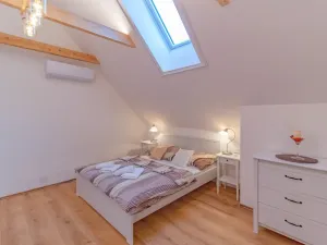 Prodej bytu 2+kk, Petrovice u Sušice - Jiřičná, 53 m2