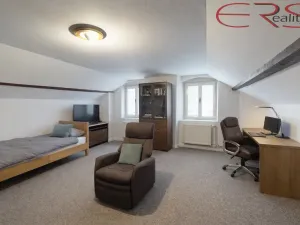 Prodej rodinného domu, Mnichovo Hradiště, Masarykovo náměstí, 200 m2