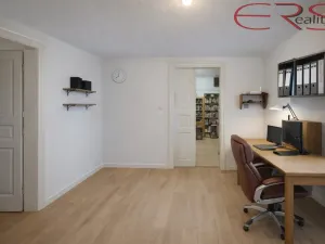 Prodej rodinného domu, Mnichovo Hradiště, Masarykovo náměstí, 200 m2