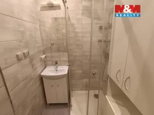 Pronájem bytu 2+1, Ostrava - Poruba, Francouzská, 52 m2