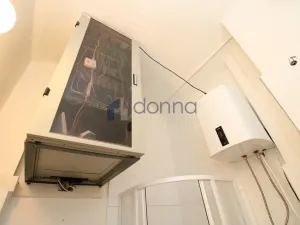 Pronájem kanceláře, Praha, Bieblova, 90 m2