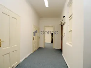 Pronájem kanceláře, Praha, Bieblova, 89 m2