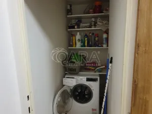 Pronájem bytu 2+kk, Praha, Litevská, 63 m2