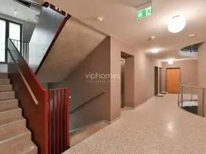 Pronájem bytu 2+kk, Praha - Smíchov, Vackové, 70 m2