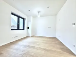 Prodej bytu 2+kk, Praha - Hlubočepy, U náhonu, 55 m2