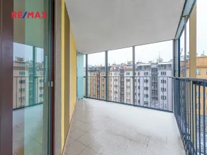 Pronájem bytu 2+kk, Praha - Žižkov, Ke kapslovně, 64 m2