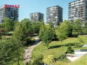 Pronájem bytu 2+kk, Praha - Žižkov, Ke kapslovně, 64 m2