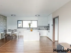 Prodej rodinného domu, Křenice, V Kukli, 190 m2