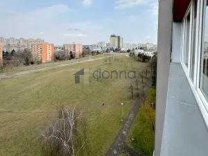 Pronájem bytu 2+kk, Praha, Konstantinova, 42 m2