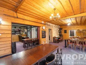 Prodej komerční nemovitosti, Hořice, náměstí Jiřího z Poděbrad, 330 m2