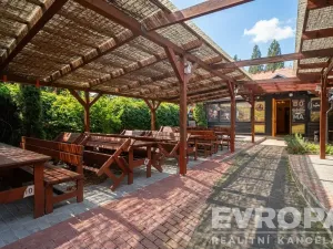 Prodej komerční nemovitosti, Hořice, náměstí Jiřího z Poděbrad, 330 m2