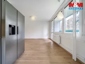 Prodej bytu 3+kk, Praha - Prosek, Veltruská, 54 m2