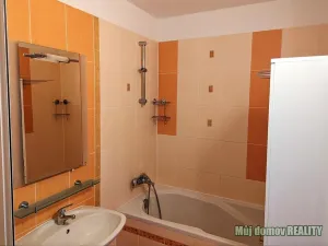 Pronájem bytu 3+1, Praha - Horní Měcholupy, Janovská, 74 m2