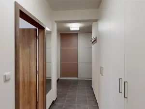 Pronájem garážového stání, Beroun - Beroun-Město, Okružní, 15 m2