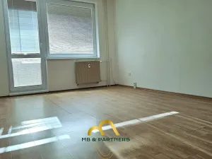 Prodej bytu 4+1, Chlum u Třeboně, Sídliště F. Hrubína, 87 m2