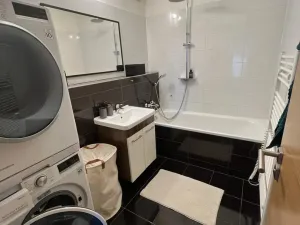 Pronájem bytu 2+kk, Praha - Vysočany, Sousedíkova, 48 m2