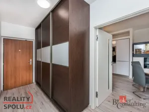 Pronájem bytu 2+kk, Pardubice - Polabiny, Labský Palouk, 58 m2