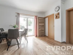 Prodej rodinného domu, Zeleneč, Bezručova, 213 m2