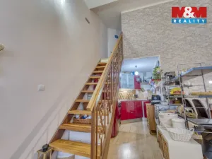 Prodej bytu 3+kk, Šestajovice, Komenského, 78 m2