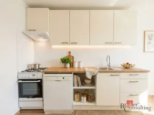 Pronájem bytu 3+1, Praha - Žižkov, Na Jarově, 69 m2