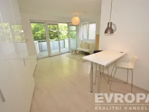 Pronájem bytu 1+kk, Praha - Hostivař, Na Plískavě, 47 m2