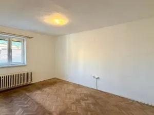 Pronájem bytu 2+1, Cheb, Jakubská, 56 m2