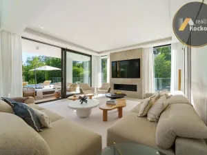 Prodej vily, Marbella, Španělsko, 611 m2