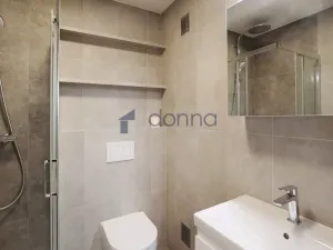 Pronájem bytu 3+1, Praha, Jahodová, 80 m2