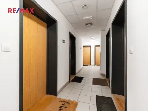Prodej bytu 1+kk, Hostivice, Ječná, 32 m2
