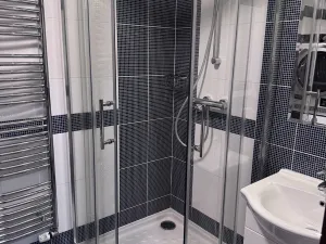 Prodej rodinného domu, Jesenice - Zdiměřice, V Podlesí, 184 m2