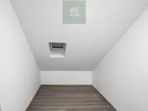 Pronájem bytu 3+1, Plzeň - Jižní Předměstí, náměstí T. G. Masaryka, 57 m2