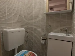 Pronájem bytu 2+kk, Meziboří, Okružní, 33 m2